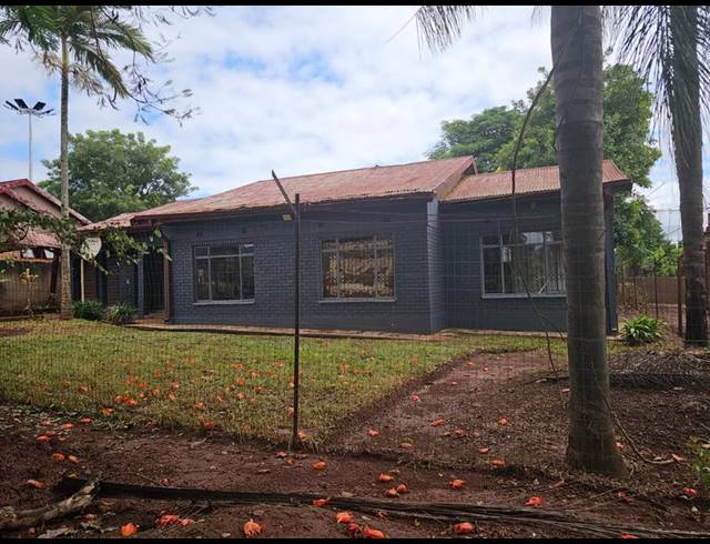 3 BEDROOM HOUSE FOR SALE IN MANIINI